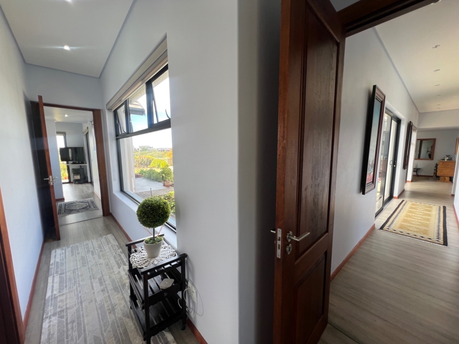 3 Bedroom Property for Sale in Oubaai Western Cape